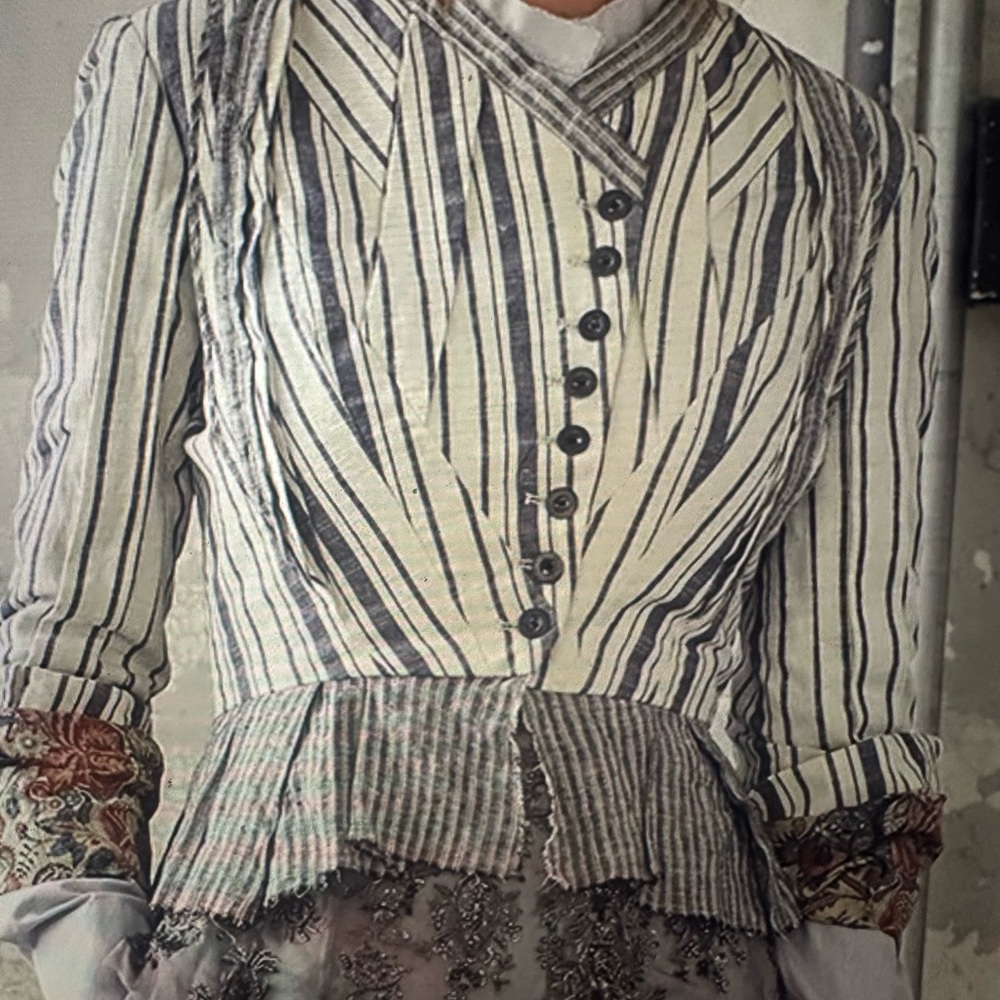 Gary Graham fem/punk Striped Button-Up tailored jacket with Floral lining - Picture 9 of 14